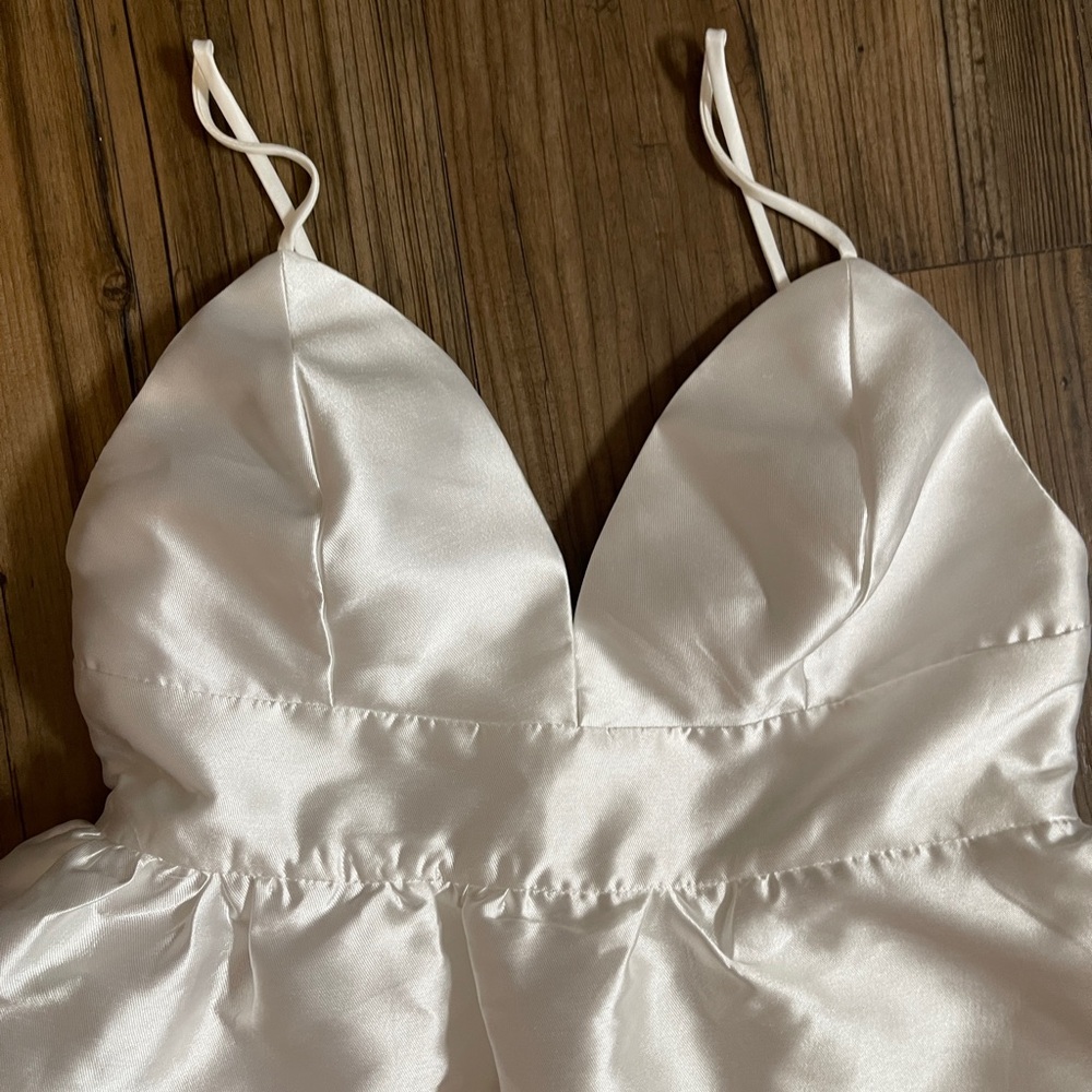 Lulu's Ivory Satin party dress, wedding vibes size M